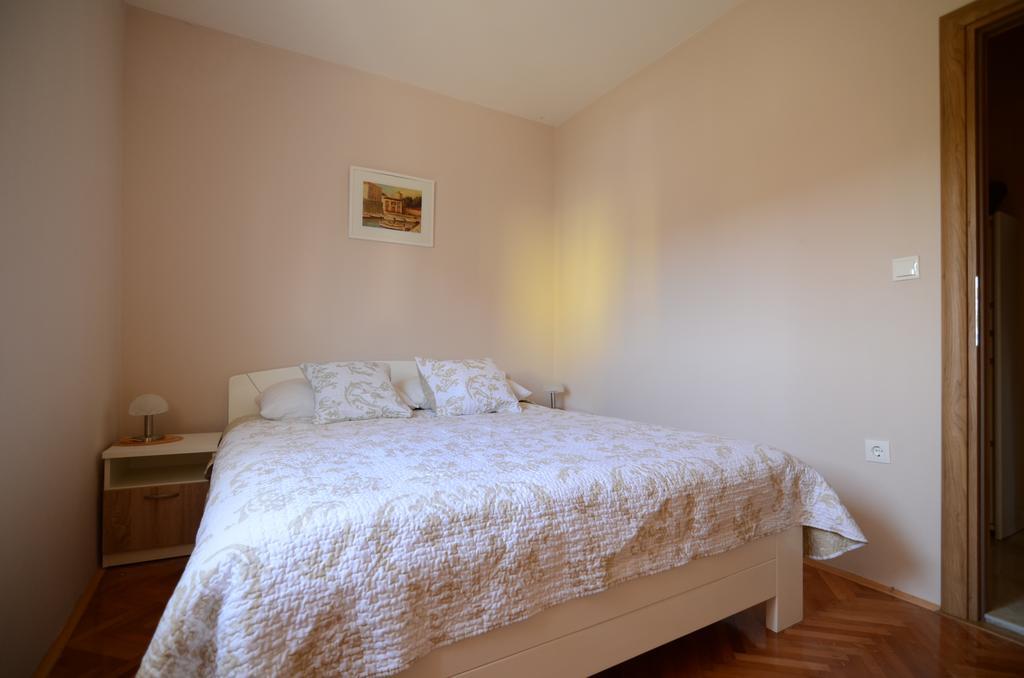 Apartment Emi Sukošan Zewnętrze zdjęcie